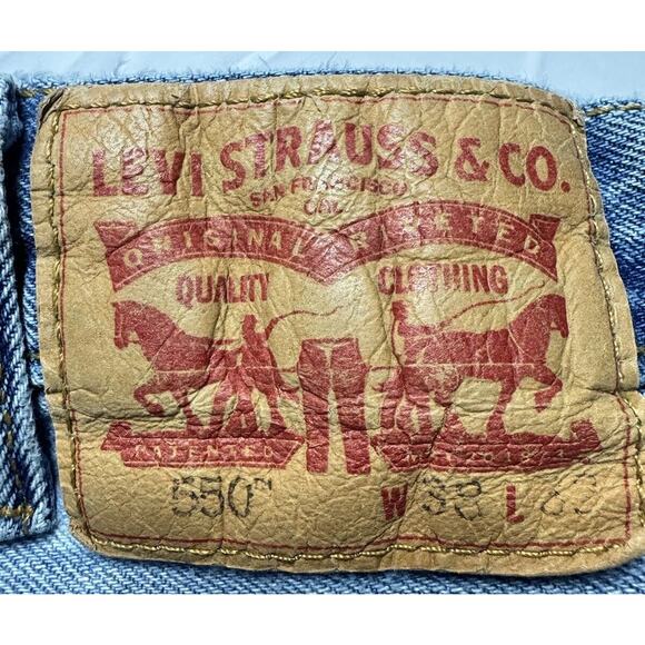 Levis 550 Men's Relaxed Fit Straight Leg Blue Jeans - Size 38x32 - Picture 4 of 6